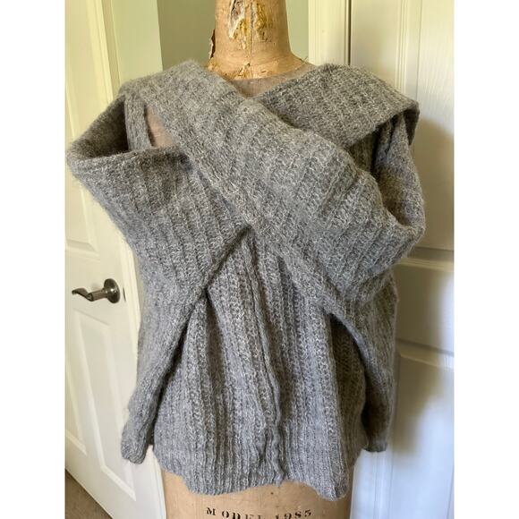 Free People Grey Moonbeam Alpaca Sweater Size L oversized cropped soft wool - Picture 2 of 16
